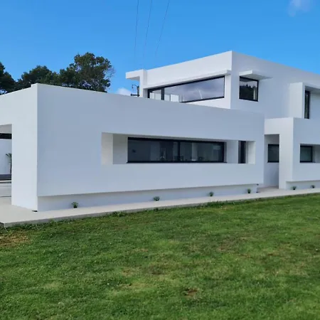 Bella Casa - Piso Inferior * アングラ・ド・エロイーズモ