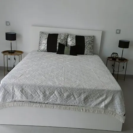 Bella Casa - Piso Inferior Apartment Angra do Heroismo