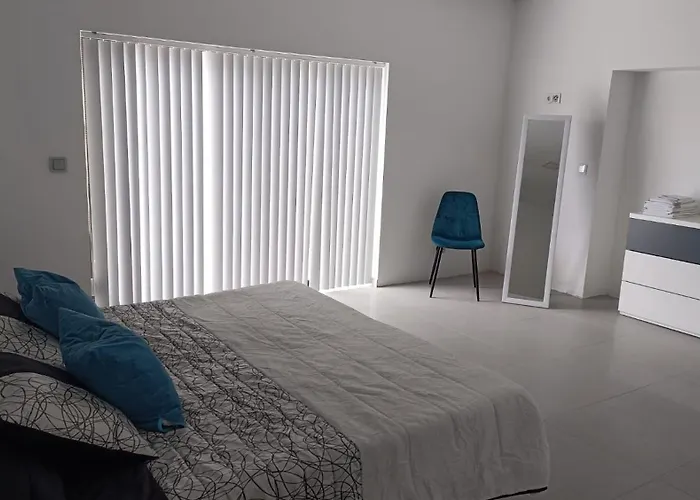 Bella Casa - Piso Inferior アパート